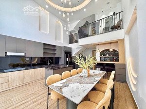 nhà mới hẻm 8m, 3 tầng 4x18, ngay chợ phạm văn bạch 7.4 tỷ