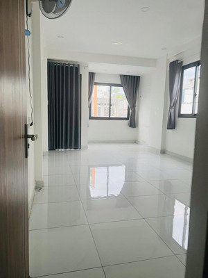 cho thuê mặt tiền trương vĩnh ký, 4x18m, 3 lầu, giá 28 triệu