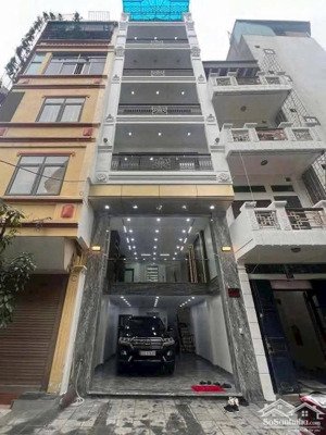 chính chủ cần bán gấp nhà nguyễn văn cừ: dt 50m2, 5 tầng, mt 4m2, tặng nội thất, ô tô vào nhà