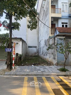 chính chủ bán gấp mảnh đất 82m2, ngọc thụy, gần công viên long biên, gần trường, chợ