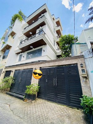 chính chủ cho thuê căn hộ ban công siêu thoáng full nội thất cao cấp tại hoàng hoa thám