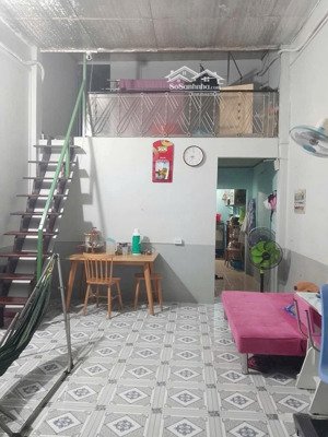 bán gấp nhà hàng hiến dht
giá 3 tỷ 450 thương lương - diện tích thực tế 4 x 14 sổ hồng riêng -