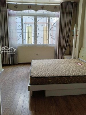 cô thuỷ giảng viên nay về hưu chuyển lên chung cư, bán nhà đào tấn, lô góc, ngõ thông, 2 thoáng