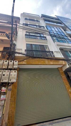 Bán CHDV ngõ 230 Mễ Trì Thượng. DT 40m2 x 7T, 11p khép kín. Mt 4,3m, ô tô đỗ cửa. Giá 12,8 tỷ