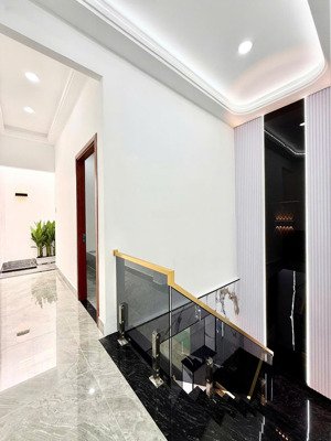 bán nhà trệt lầu 3pn / đường hà thị khéo - p. trung mỹ tây - vị trí víp hàng hiếm khu vực