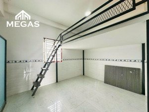 khai trương giảm giá nửa tiền phòng cho khách thuê trong tháng