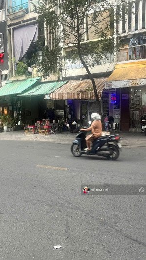 quận 1 cc 178 trầng hưng đạo shr 2pn ban công view cống quỳnh giá 2,65tỷ