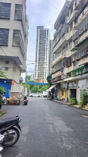 bán cc 2pn, 1wc, 48m2, 3 tỷ, tại võ văn kiệt, cầu kho, q1, hcm, giá tốt, chính chủ