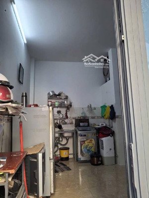 bán nhà nở hậu ,khách muốn có hộ khẩu thành phố, dt:17m2 giá 1tỷ65 triệu,2 tầng2pn,phú thuậnq7