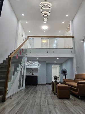 bán nhà ngay mt đường số 8, p. bhhb, dt 4mx14m, đúc lửng, 2pn, 2 wc, giá 4.85 tỷ (tl)