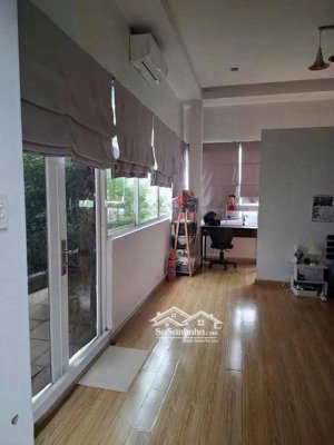 bán biệt thự hẻm văn chung - 142m2 - 4 tầng - 23 tỷ - đang cho nước ngoài thuê 40tr/tháng