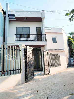 giá 2tỷ75 bớt lộc, nhà lầu trệt mới 90m2 rộng rãi, giá rẻ nhất bình chuẩn, đường ôtô