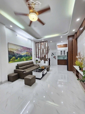 bán nhanh nhà phố kim hoa ngõ nông vài bước chân ra oto mặt ngõ kd, tặng nội thất dt 40m2 x 5 t