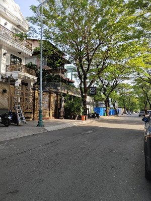 bán nhà - hiếm ngang 5m -xe hơi đỗ cửa - nguyễn duy trinh chỉ 200m - dt 85m - bình trưng đông - q2