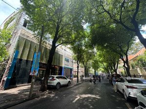 siêu phẩm mặt tiền nguyễn du p bến thành quận 1,dt:30x40m xây dựng : 2 hầm 12 tầng giá 650 tỷ