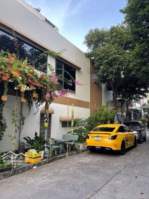 bán nhà ngang 4m dài 15m, đường lũy bán bích, tân phú, hẻm ô tô tránh, nhỉnh 8 tỷ thương lượng