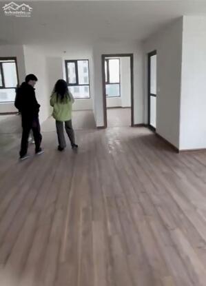 Cho thuê căn hộ chung cư X2 Đại Kim gần hồ Định Công Dt: 95m2 3pn 2wc đồ cơ bản 11tr/1 tháng