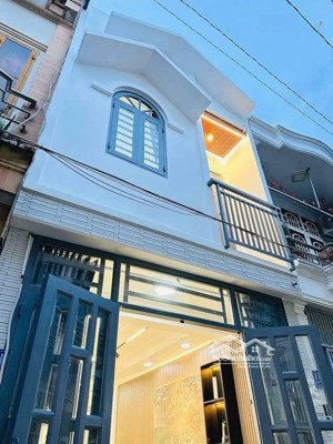 xoay vốn bán gấp nhà lò siêu, p8, quận 11 giá 1tỷ780 sổ riêng sang tên - diện tích 50m2 (4x12,5m)