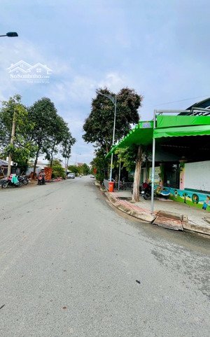 khu tái định cư phước thiện q9, lô góc 2 mặt tiền. dt. 17m x 20m thổ cư.