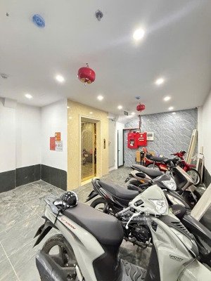 bán nhà 7 tầng lô góc, ô tô đỗ cửa, gần cầu chương dương- long biên. dt 60m2 x giá 12.5 tỷ