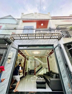 1 căn duy nhất đường nguyễn thị tần, rạch ông, quận 8 gần cầu chữ y giá chốt 1tỷ6 liên hệ xem ngay