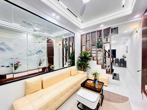 109 quan nhân , ngõ thông tứ phía , 2 thoáng -38m , 4 tâng, tặng full nội thất