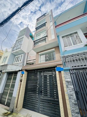 nhà 5 tầng btct hẻm xe hơi, diện tích 3,5x14( cn 50m2) ngay ngã 4 hàng xanh, bình thạnh giá 10,5 tỷ