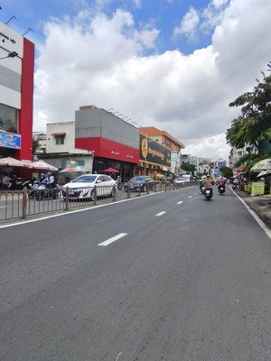 bán nhà mặt hẻm dương bá trạc gần cầu nguyễn văn cừ quận 8 4x25m - 4pn tiện xây sửa mới chỉ 6.9 tỷ