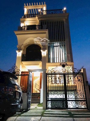 bán đất dự án vila thủ thiêm phường thạnh mỹ lợi quận 2 củ .sổ hồng diện tích 8x22 giá 170 tr/ m2