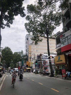 quận 1 - mặt tiền trần quang khải - nở hậu - 90m2 - 18 tỷ!