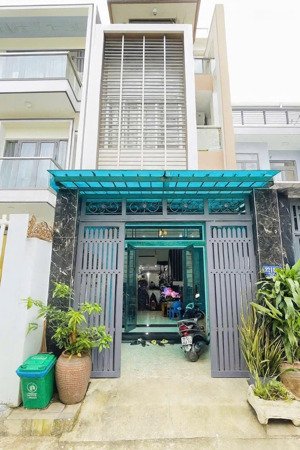 chính chủ bán nhà giá 2tỷ750 - đường số 37, hbc, thủ đức, 62m2 - hẻm rộng 5m, shr, công chứng ngay