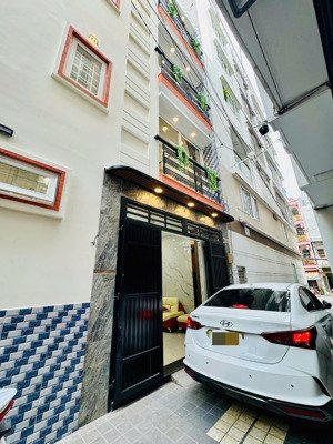 nhà 4 tầng btct hẻm xe hơi ngay công viên, dt 5x9 (cn 40m2) bùi văn thêm, phú nhuận giá 7,9 tỷ tl