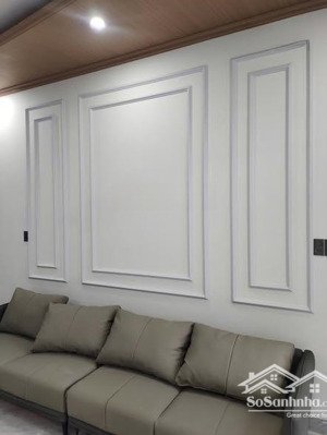 nhà 2 tầng full nội thất vào ở ngay trước tết