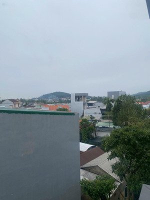 đất kiệt trần phú đối điện công an phường thuận hóa