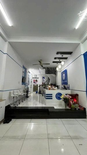 bán nhà hẻm cống quỳnh quận 1 - 75.6m2 - 4 tầng - 20.5 tỷ - nhà mới đẹp - đang cho thuê