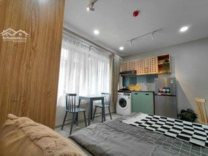 cho thuê chdv cao cấp ngay phan xích long_full nội thất_ban công_ngay trung tâm phú nhuận