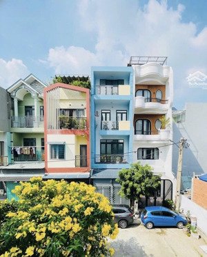 hiếm nhất khu vực nhà mới đón tết, xách vali vào ở ngay vực xe hơi đỗ ngày đêm, tặng nội thất