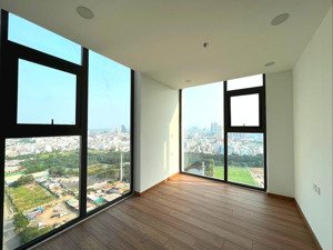 ecogreen bán gấp căn góc- hot-hàng hiếm 2pn 2wc ntcb, 6 t.ỷ350, view cầu phú mỹ, pn 2 view kính