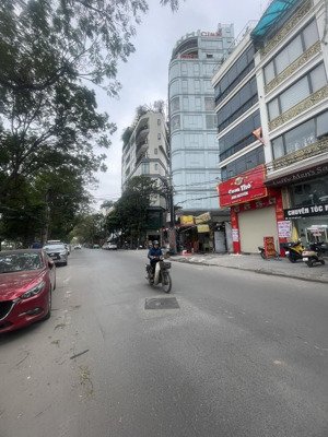 bán nhà view hồ đền lừ - vỉa hè - kinh doanh sầm uất - diện tích 138m . giá bán 56.35 tỷ