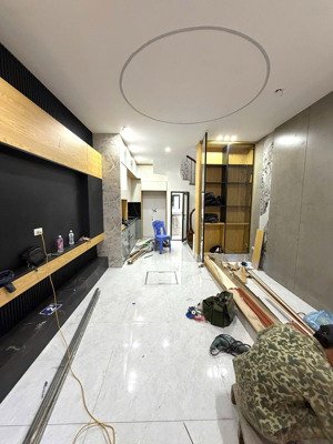 bán nhà đẹp xuân la,ở ngay đón tết,5 tầng full nội thất,ô tô 10m,5p ra hồ tây,3pn 35m 10.7 tỷ