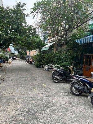 cần bán gấp nhà bình trị đông gần aeon aeon bình tân