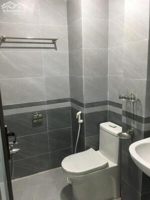 Bán nhanh nhà ngõ Trương Định, giá 9.7 tỷ, 41m2x5T, thang máy, ngõ thông