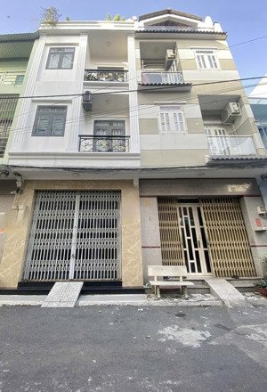 bán nhà mặt tiền khu tên lửa bình tân- 4,5 x 12-4 tầng mới đẹp ở ngay-gần bên chợ-giá thấp 8,4 tỷ