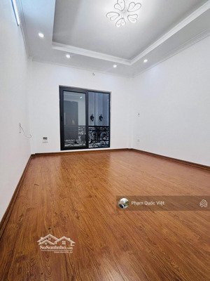 bán nhà bồ đề long biên 5 tầng nhà mới kính koong giá nhỉnh 5 tỷ