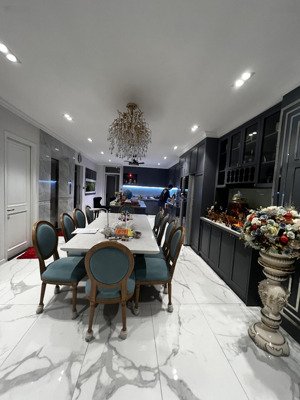 bán gấp hxh 17m. nhà riêng tại hồ văn huê, 40tỷ, 117m2, 6 tầng