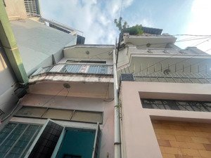 hàng hiếm tại phường 7, bình thạnh, 6,2 tỷ, 48m2 ngang 4m nở hậu 4,7m, 2 tầng, hẻm xe hơi đỗ cửa