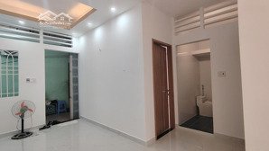 cc 548 phạm văn đồng 3pn shr full nội thất giá 3,2tỷ