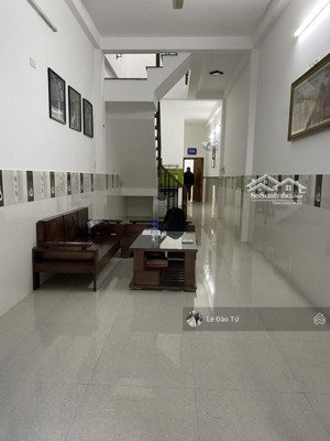 nhà đẹp 2 tầng 2 mê kiên cố ở ngay đường nhựa 4m