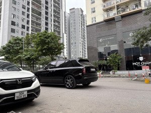 hiếm -bán nhà cũ 3 tầng(bán đất) mặt kinh doanh ngõ phố xách tay nguyễn sơn sầm uất 93m2 chỉ 26 tỷ