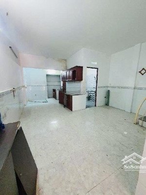 bán nhà hậu giang, p12, q6. ngang lớn 5,4 x 17, sổ hồng, giá 5,75 tỷ.